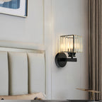 Vägglampa med kristallpaneler