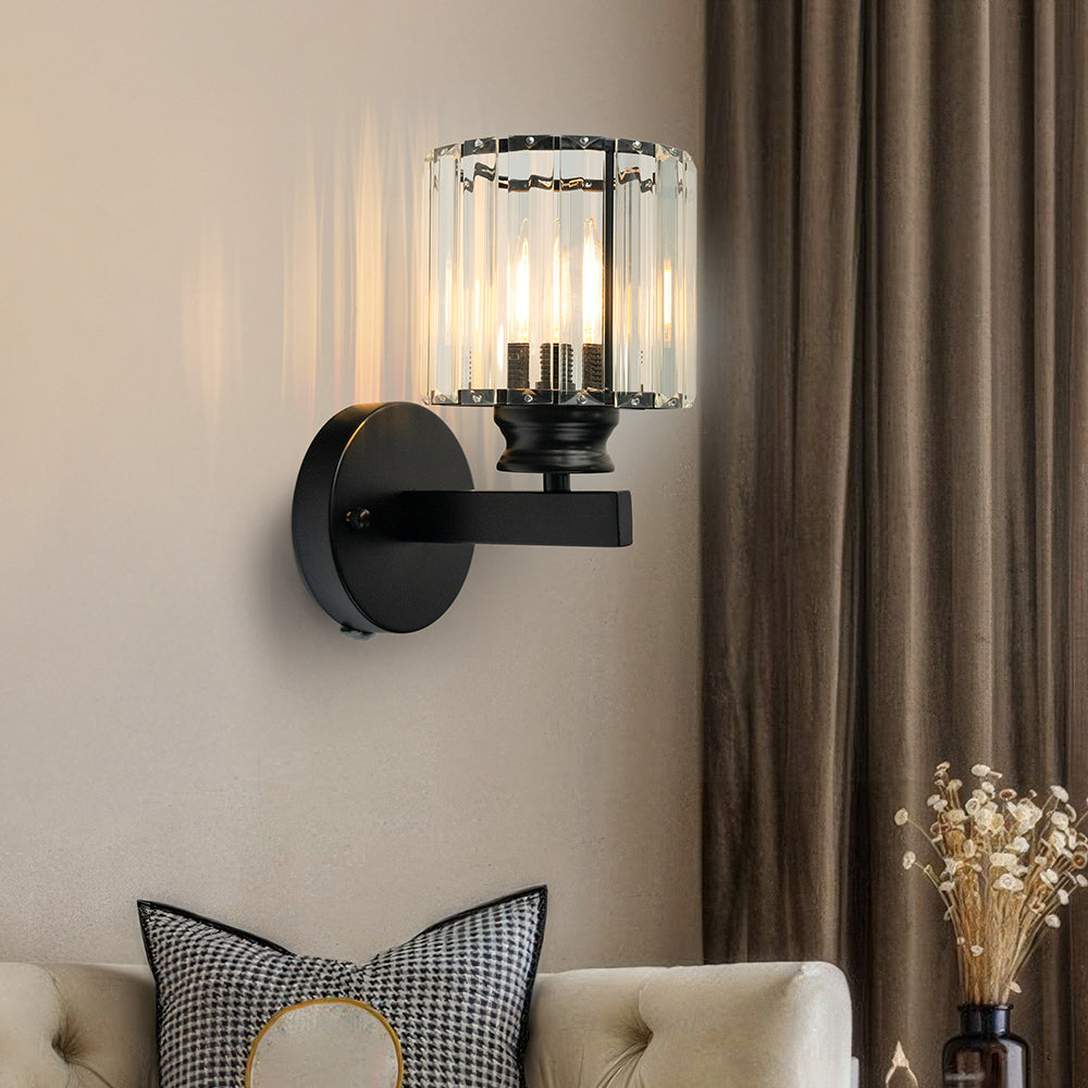 Vägglampa med kristallpaneler