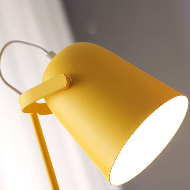 Skrivbordslampa i metall