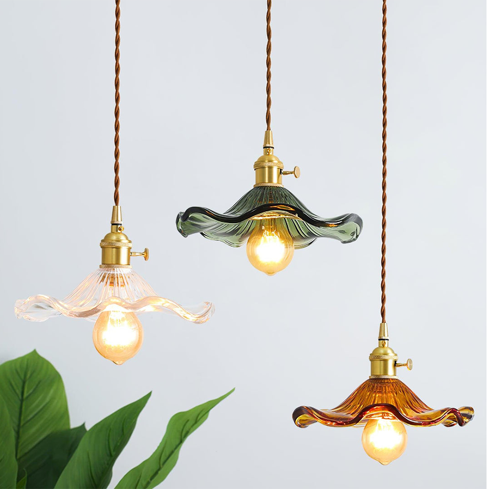 Pendellampa med glasblomma