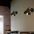 Vägglampa justerbar arm