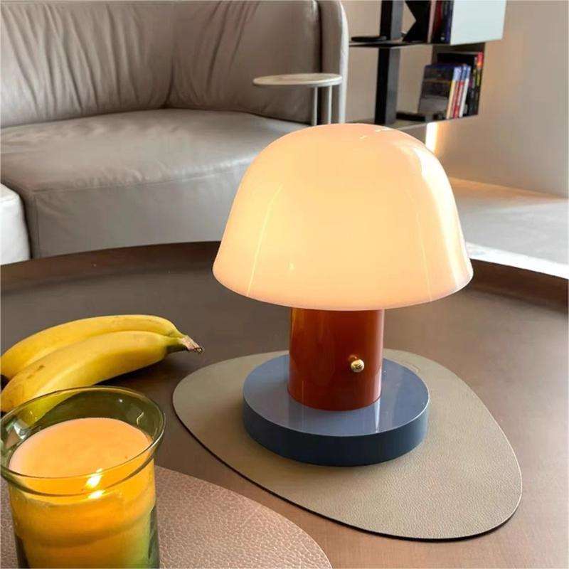 Bordslampa svampform