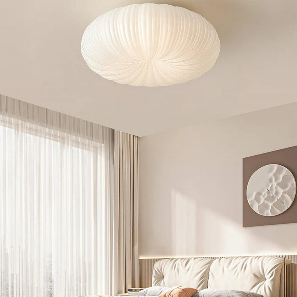 Plafond med veckad skärm
