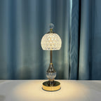 Bordslampa i kristallform, laddningsbar