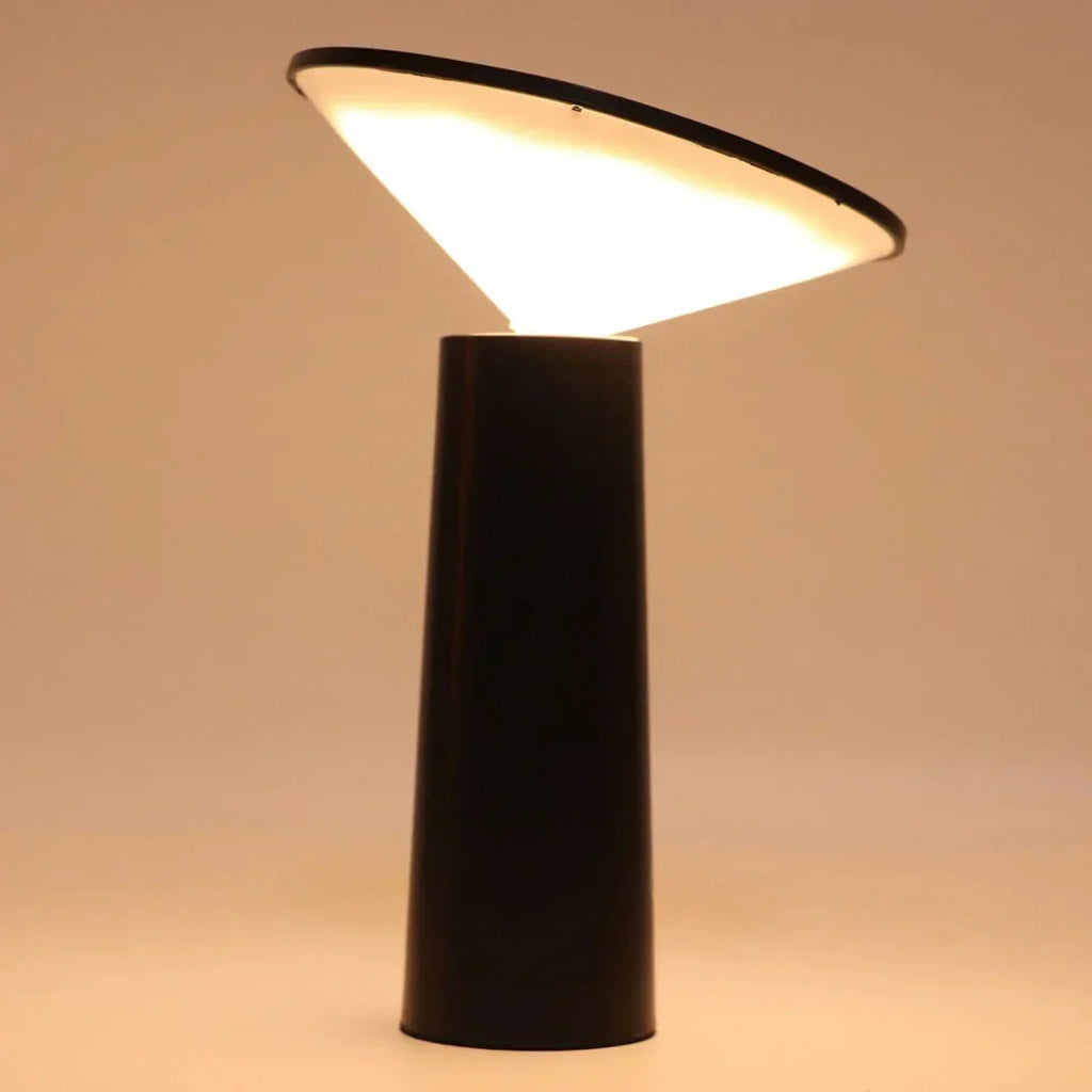 Bordslampa i konform
