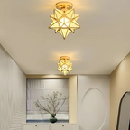 Plafond i geometrisk stjärnform