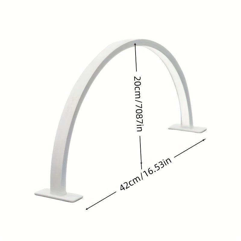 Skrivbordslampa i halvmåneform