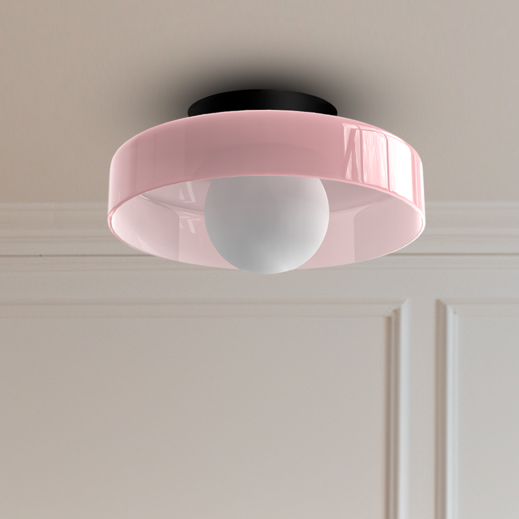 Plafond med rund glaskupa i färg