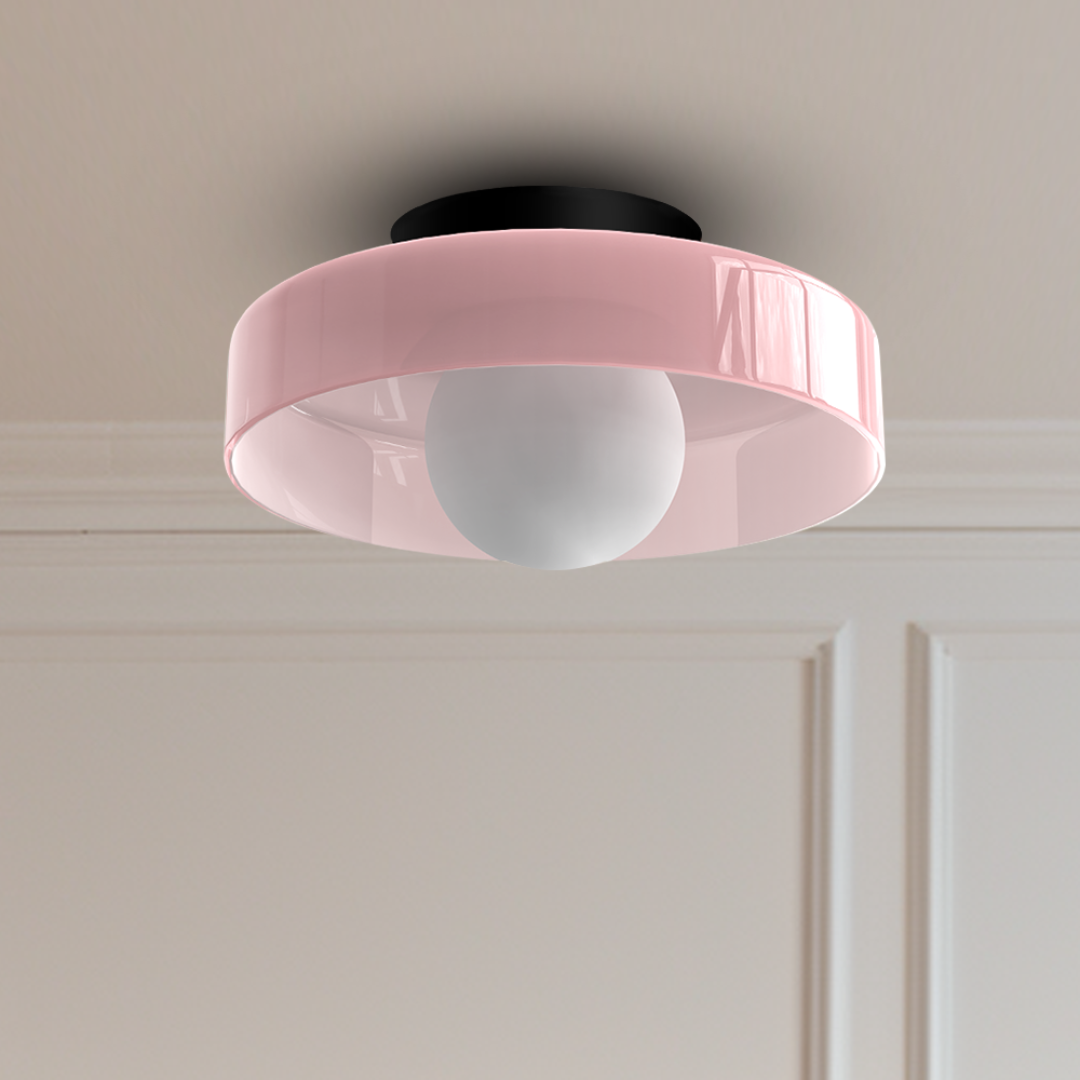 Plafond med rund glaskupa i färg