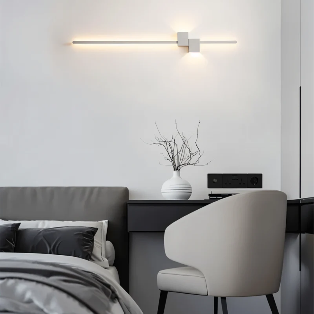 Avlång vägglampa med inbyggd LED
