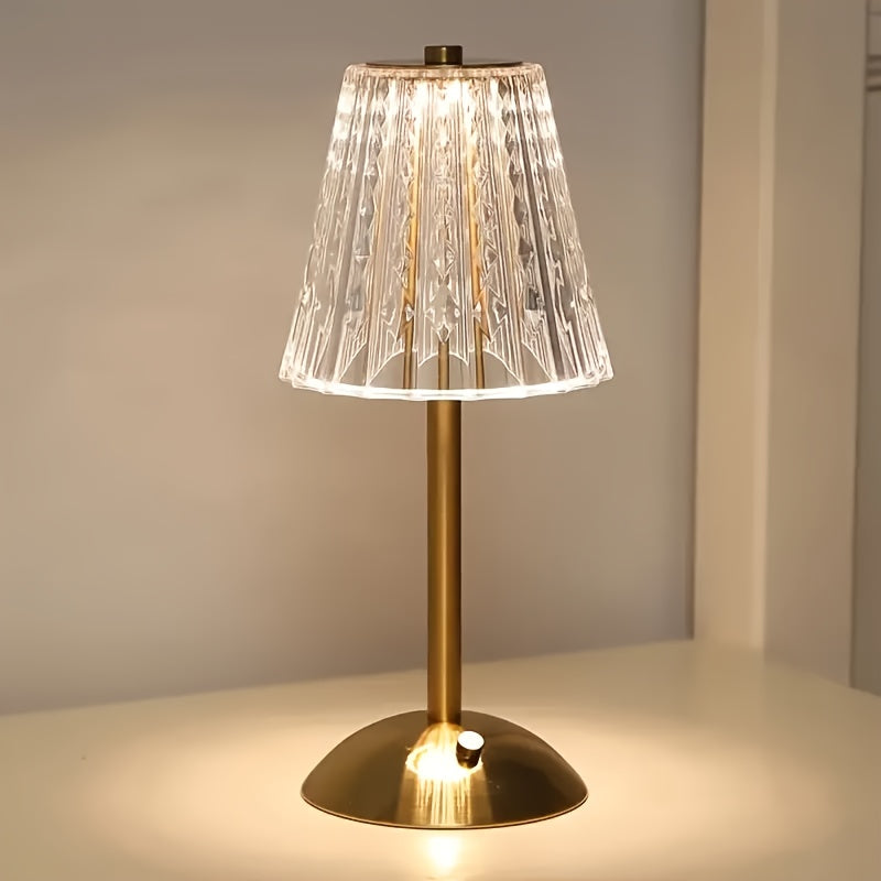 Bordslampa med fasetterad kupa