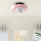 Plafond med rund glaskupa i färg
