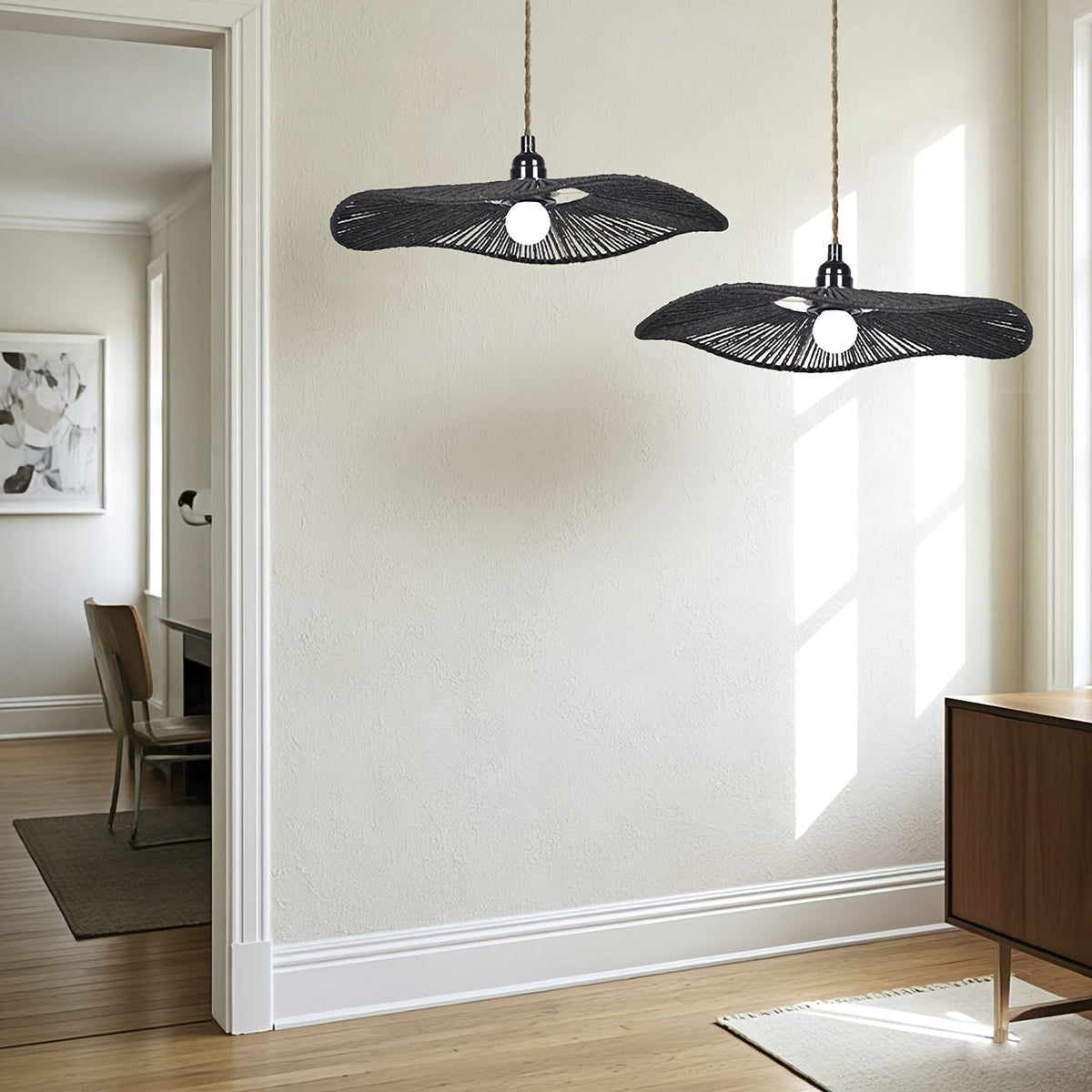 Lampskärm i handflätat pappersrep
