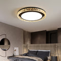 Plafond med kristallring och fjärrkontroll