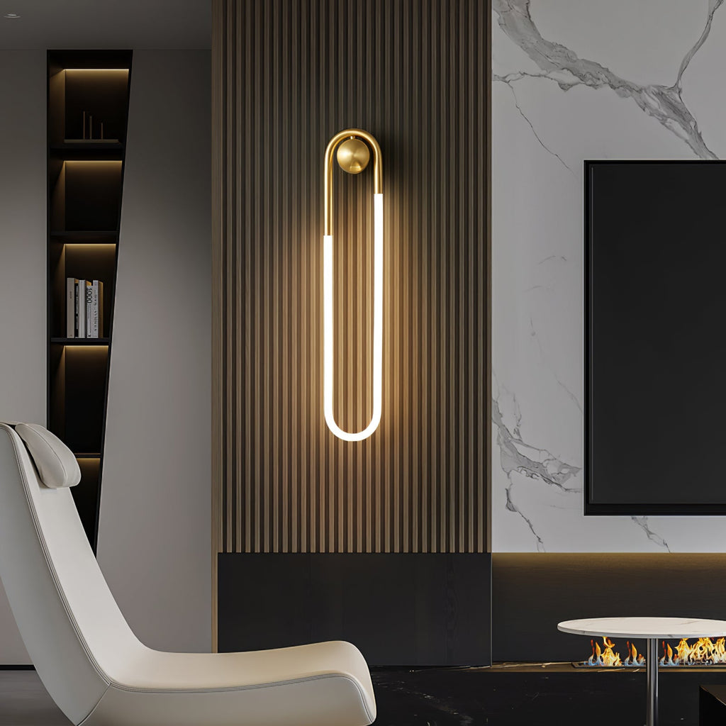 Vägglampa i loopform med LED