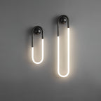 Vägglampa i loopform med LED