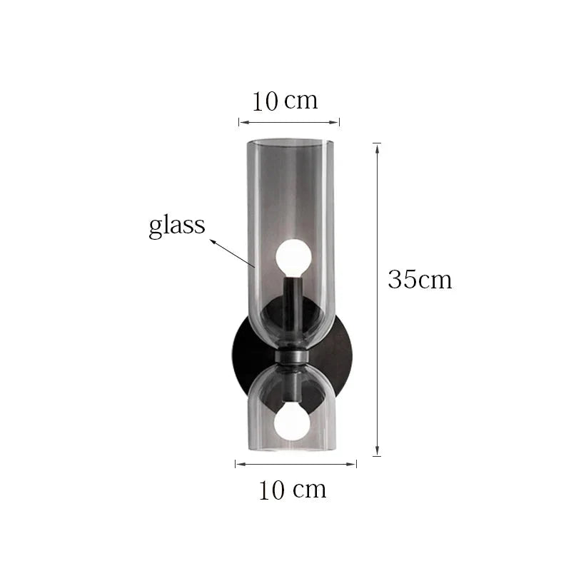 Vägglampa i rökfärgat glas