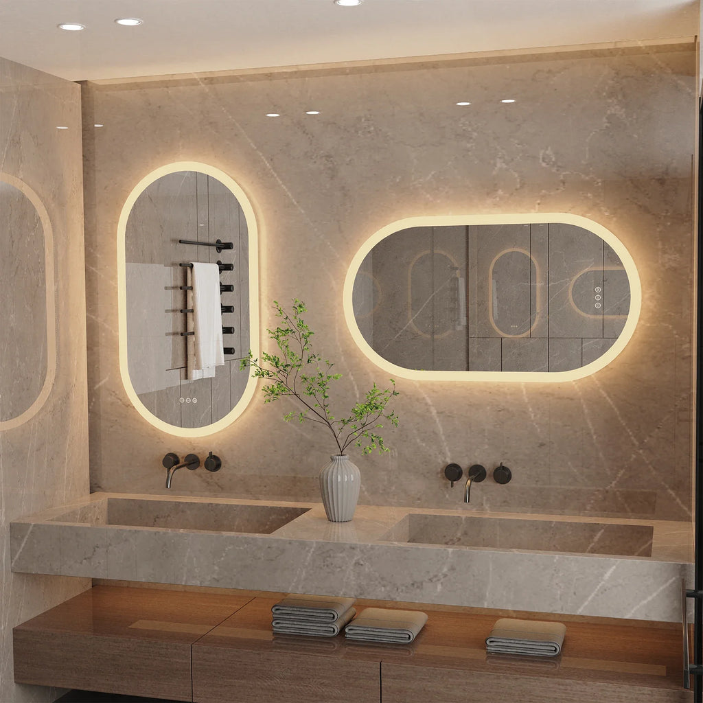 Oval badrumsspegel med LED och antiimma