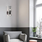 Vägglampa i rökfärgat glas