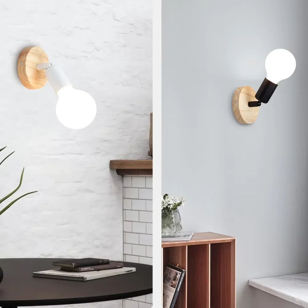 Vägglampa i trä och metall med vridbar arm