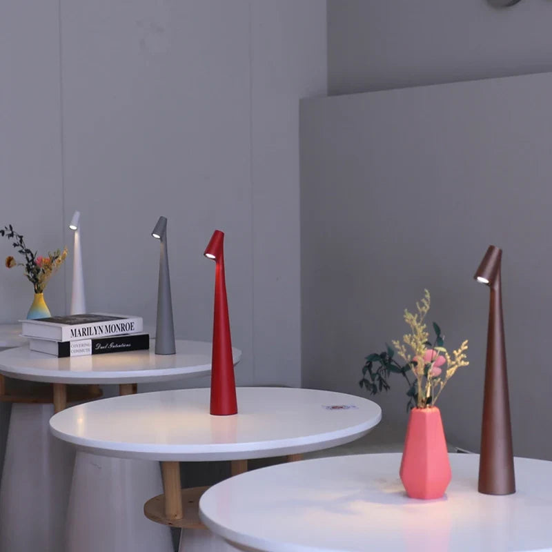 Uppladdningsbar bordslampa
