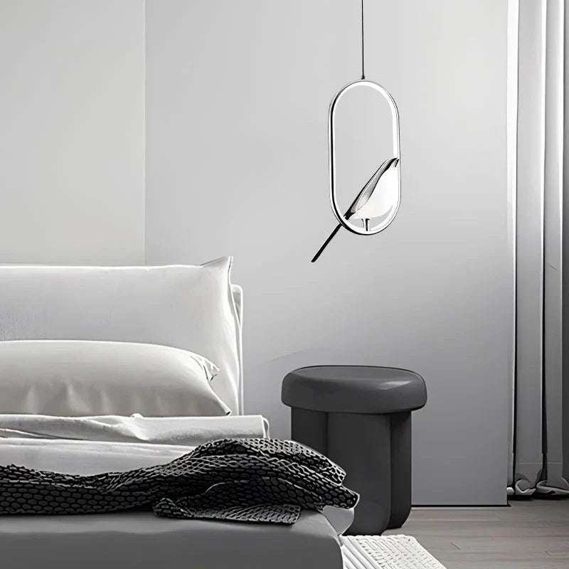 Taklampa med fågelmotiv i ring