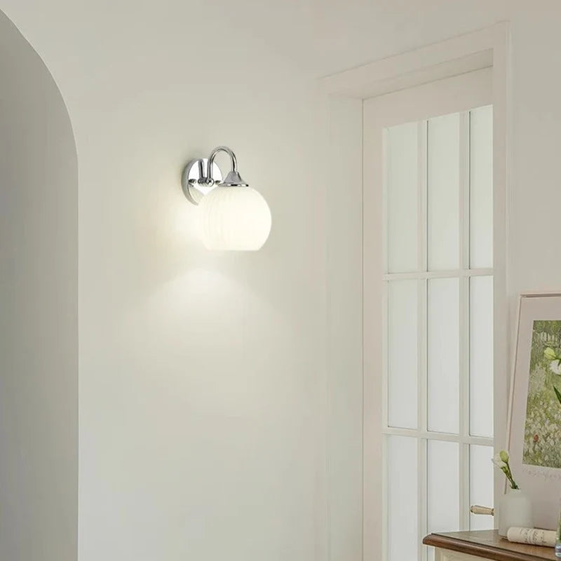 Vägglampa krom