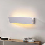 Vägglampa i aluminium, avlång