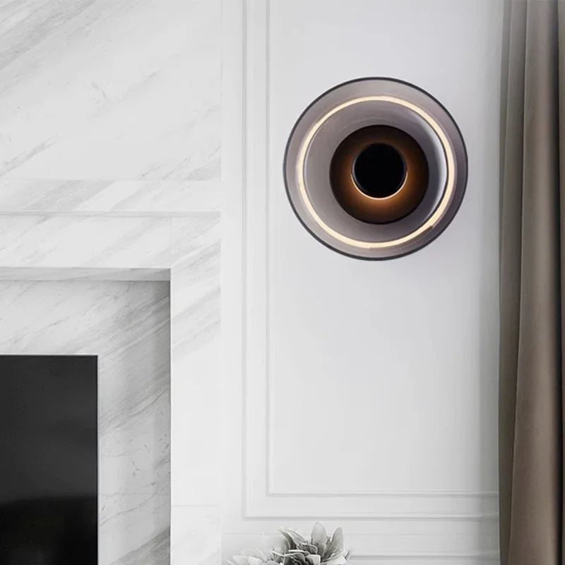 Rund vägglampa i glas