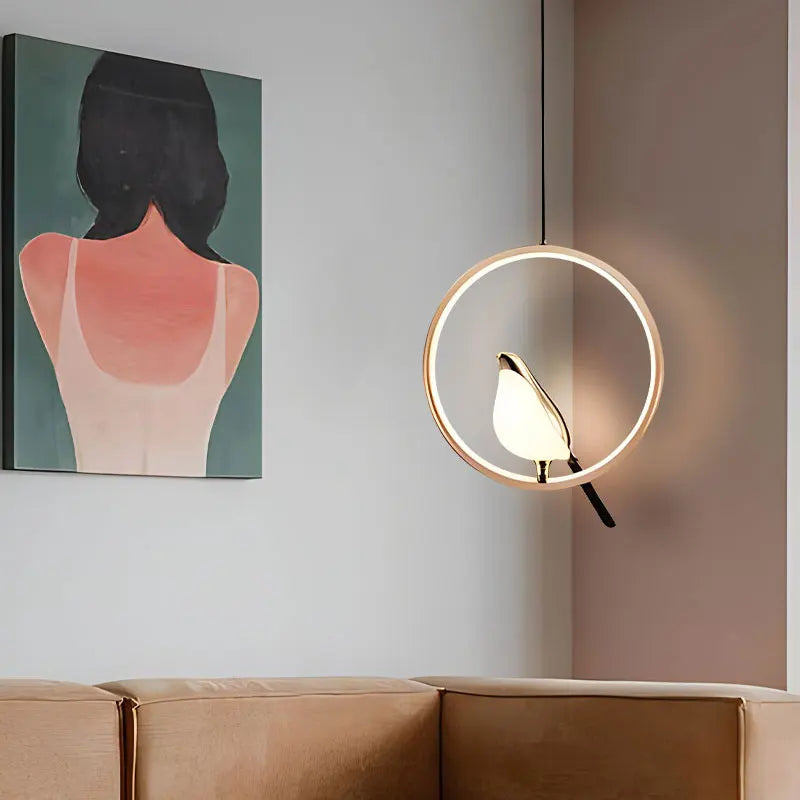 Taklampa med fågelmotiv i ring