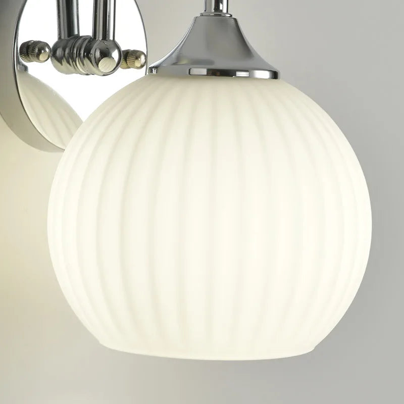 Vägglampa krom