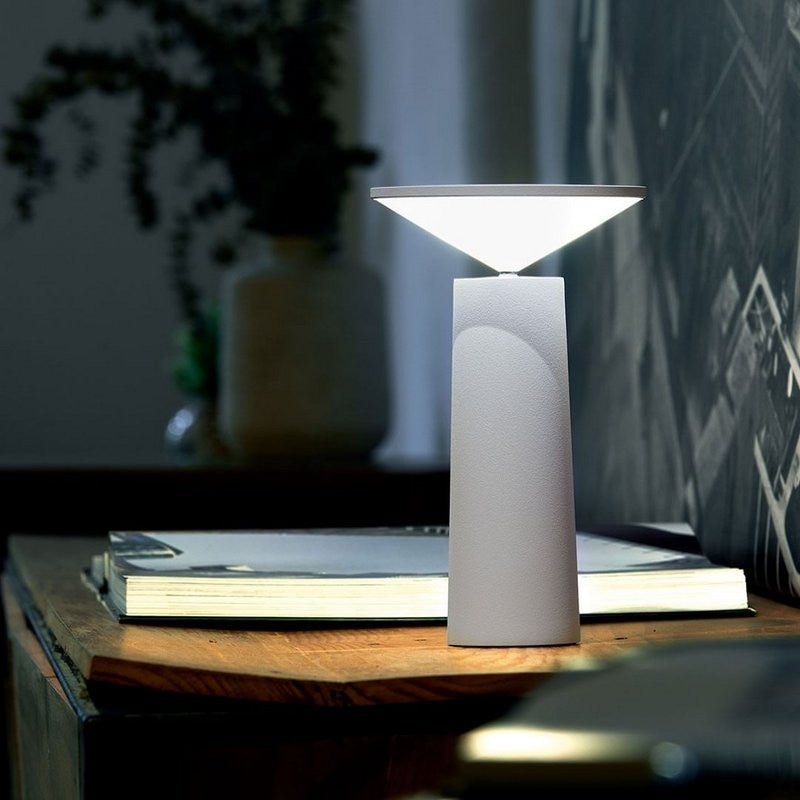 Bordslampa i konform