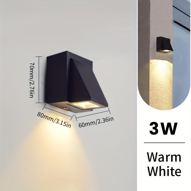 Liten utomhusvägglampa i polykarbonat