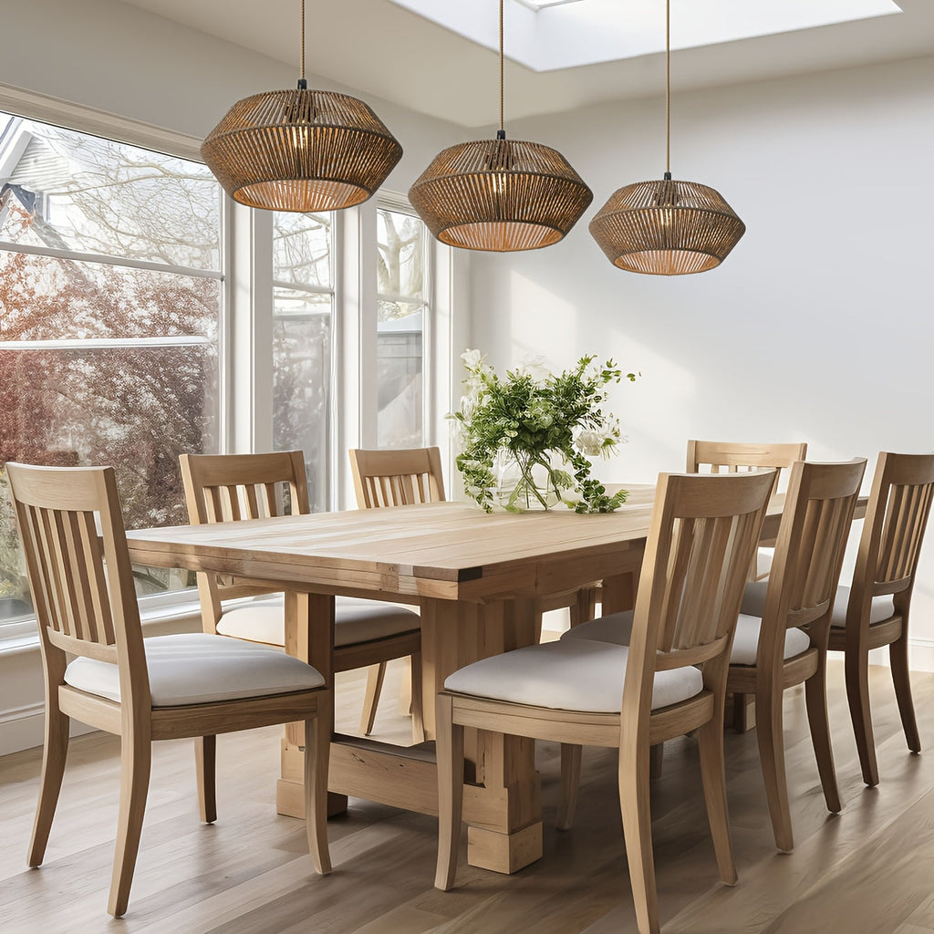 Lampskärm i flätat pappersrep
