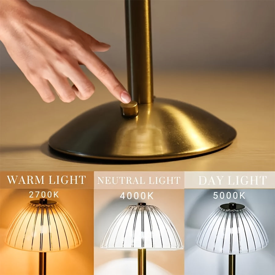Bordslampa med räfflad akrylskärm