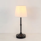 Sladdlös bordslampa med tygskärm