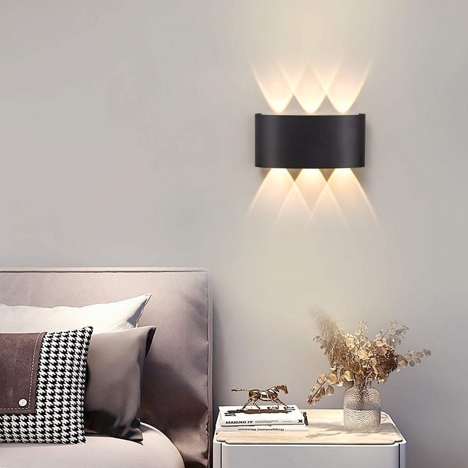 Vägglampa för ute och inne, IP55