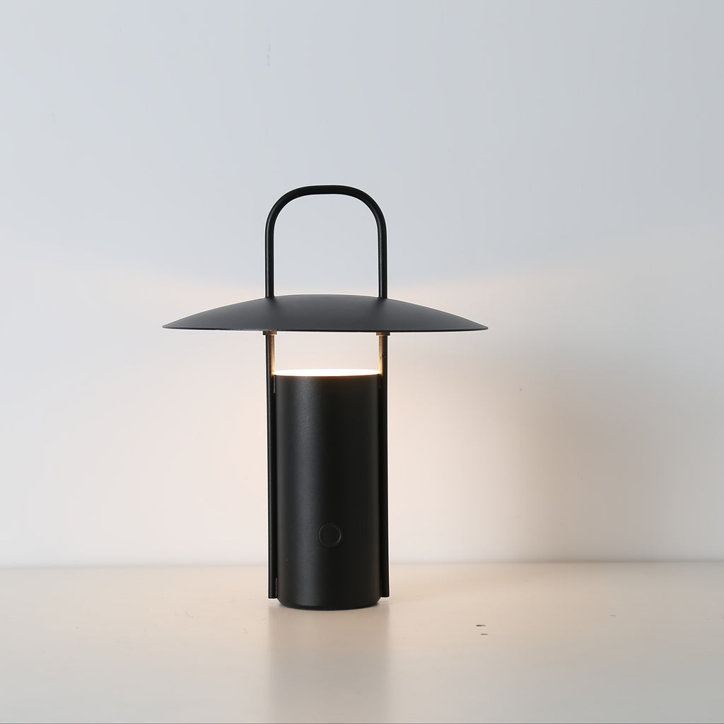 Sladdlös bordslampa i metall med touchkontroll