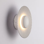 Vägglampa med solmotiv